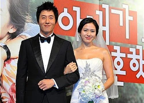 Ngày Son Ye Jin - Hyun Bin diện đồ cưới, sánh đôi trên lễ đường trông sẽ thế nào?