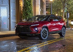 Ra mắt Chevrolet Blazer 2023 - SUV ngang cơ Honda CR-V được nâng cấp thiết kế và công nghệ