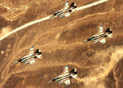 Syria bắn hạ 8 tên lửa Israel bằng hệ thống phòng không của Nga