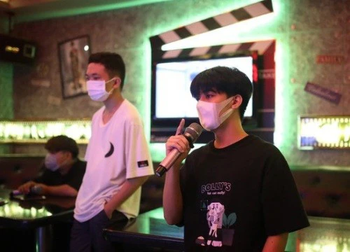 Bộ Y tế đề nghị cân nhắc, bổ sung quy định mở lại karaoke, vũ trường