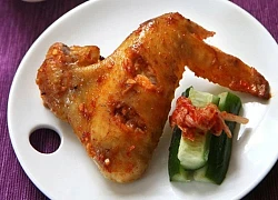 Cánh gà nướng ướp kimchi chua cay lạ lẫm