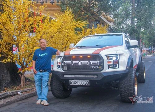 Dân chơi Sài Gòn chi 1 tỷ độ Ford Ranger biển ngũ quý 9 lên F150 Raptor