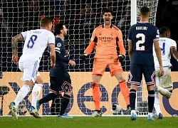 Courtois chê bai Messi sút penalty yếu