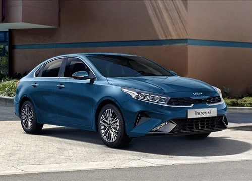 Kia K3 "một mình một ngựa" băng băng về đích, bỏ xa Mazda3, Elantra, Civic