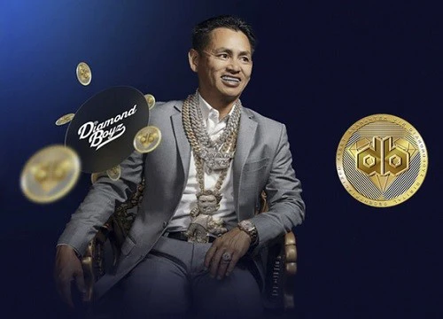 Đồng coin của Johnny Đặng chuẩn bị có phiên bản mới, dân mạng hỏi thẳng: "Phải chăng lùa gà tập hai?"