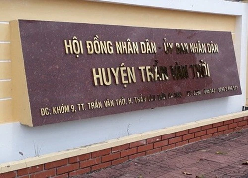 Không thụ lý vụ dân tố cáo UBND huyện làm lây lan dịch