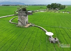 Mê mẩn lò gạch cũ giữa cánh đồng, giới trẻ ùn ùn kéo đến