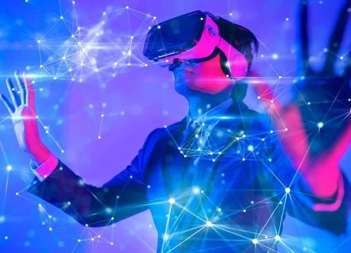 Năm 2022, bạn có thể làm gì trong vũ trụ ảo metaverse?