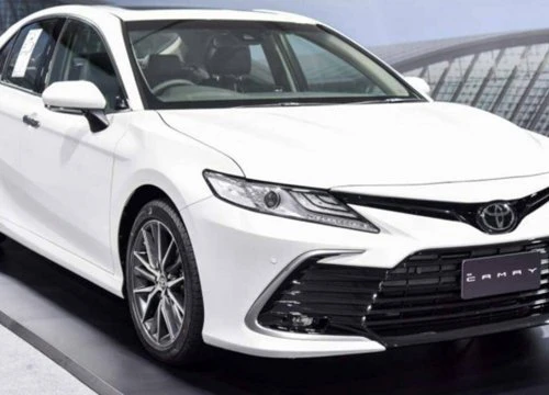 Toyota Camry 2022 sắp ra mắt tại Malaysia, có gì khác bản tại Việt Nam?