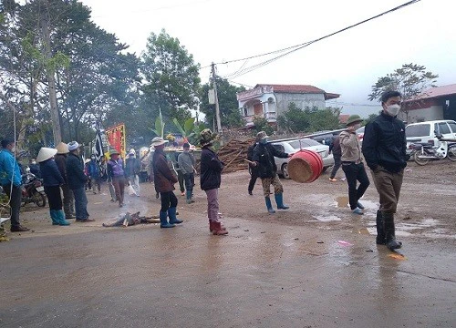 Vụ nổ súng bắn vợ chồng hàng xóm rồi tự sát ở Thái Nguyên: Gia đình nạn nhân từng gửi đơn cầu cứu