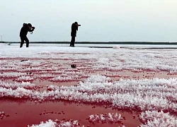 Bí mật ẩn giấu trong &#8216;Biển Chết&#8217; rực rỡ sắc màu ở Trung Quốc