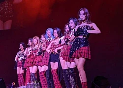 Dàn mỹ nhân K-pop thi nhau khoe vóc dáng khi xuất ngoại