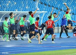 U23 Lào ăn mừng cực nhiệt sau chiến tích vào bán kết U23 Đông Nam Á 2022