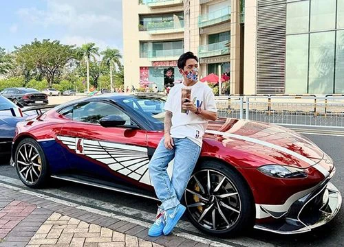 Minh Nhựa "xách" Aston Martin V8 Vantage gần 15 tỷ bát phố