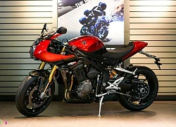 Cận cảnh Triumph Speed Triple 1200 RR vừa về Việt Nam