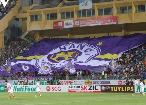 Dịch Covid-19 phức tạp, CĐV cần đáp ứng tiêu chí gì để tới sân Hàng Đẫy xem V-League 2022?