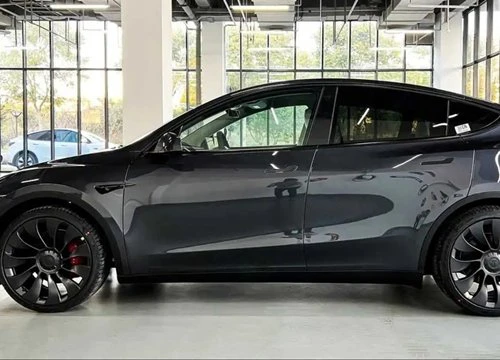 Trung Quốc: Tesla Model Y đã qua sử dụng có giá đắt hơn xe mới