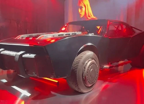 Chiếc Batmobile động cơ V8 sẽ góp mặt trong "The Batman" 2022