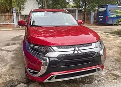 Mitsubishi Outlander 2022 nhận cọc tại Việt Nam, từ 825 triệu đồng