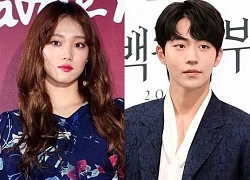 Nghi Nam Joo Hyuk và Lee Sung Kyung tái hợp sau 5 năm chia tay: Bị đài SBS bóc cả tá "hint" lồ lộ, còn đeo nhẫn đôi luôn rồi?