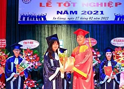 Trường Cao đẳng nghề An Giang trao bằng tốt nghiệp cho 306 sinh viên