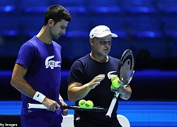 Djokovic đón cú sốc kép: Bị "người cha thứ 2" dứt tình, mất hợp đồng béo bở