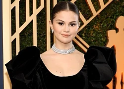 Hậu giảm cân Selena Gomez đẹp phát mê nhưng đáng chú ý là màn đụng hàng với Lisa