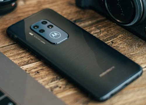 Motorola vươn lên top 3 hãng smartphone lớn nhất tại Mỹ nhờ LG