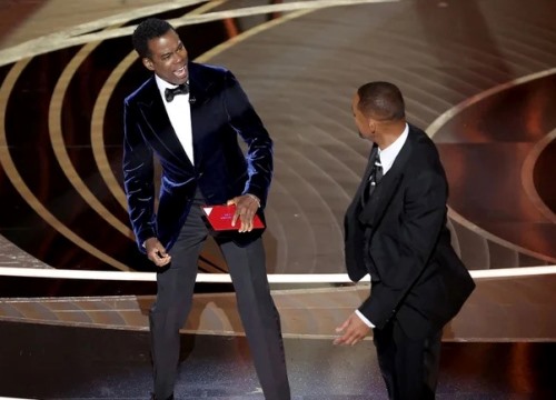 Will Smith xin lỗi Chris Rock