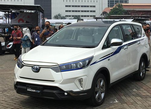 Toyota Innova chạy điện được giới thiệu tại Indonesia