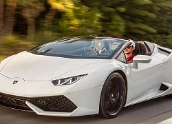 Lamborghini hơn 10 tỷ của đại gia Việt cạn sạch xăng giữa đường