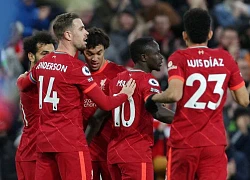 Liverpool phả hơi nóng vào ngôi đầu của Man City