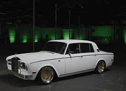 Rolls-Royce Silver Shadow 1978 độ 900 mã lực, biết drift bốc khói