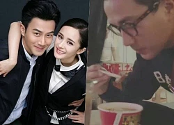 Lưu Khải Uy xuống dốc, cắm cúi ăn mì ly lề đường trái ngược vợ cũ Dương Mịch