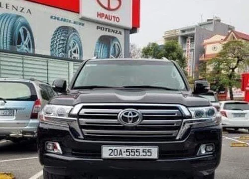 Mua Toyota Land Cruiser đời cũ nhưng 'mát tay' bấm trúng biển ngũ quý 5, chủ xe nhận lời khen: 'Bán lại đắt hơn cả xe đời mới'