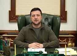 Ông Zelensky lần đầu xuất hiện trong văn phòng tổng thống sau 12 ngày chiến sự, khẳng định không sợ hãi