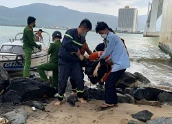 Vụ "đu" cầu 15 tiếng: Sau một đêm về nhà, người đàn ông lại ra sông tự tử