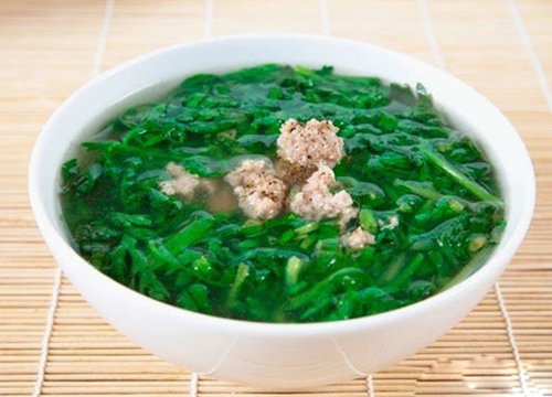 Cách nấu canh cải cúc thịt bằm ngon bổ dưỡng dành cho cả gia đình