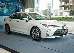 Thấp hơn 100 triệu so với bản cao cấp nhất, Toyota Corolla Altis 2022 bản 1.8V có gì?