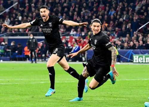 Benfica vào tứ kết Champions League