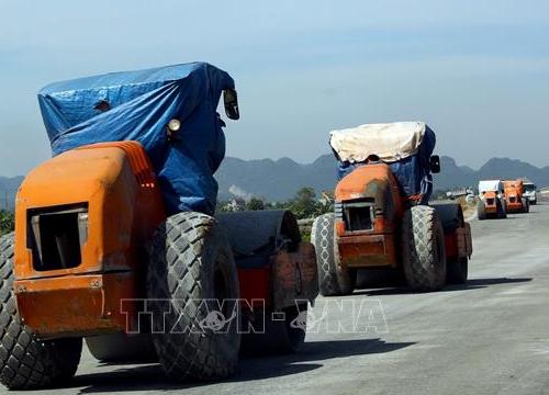 Bộ Giao thông Vận tải tăng tốc giải quyết vật liệu đất đắp cho cao tốc Bắc - Nam