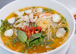 Cách nấu bánh canh cua giò heo bổ dưỡng ngon tại nhà