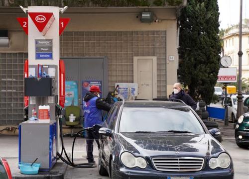 Italy cân nhắc đi vay thêm để đối phó với khủng hoảng