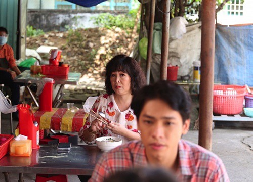 Mỗi ngày một chút thông điệp yêu thương cùng NSND Hồng Vân trong 'Bà U bá đạo'