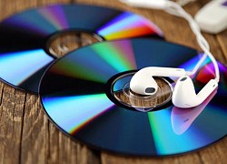 Người dùng đang quay lại với đĩa CD