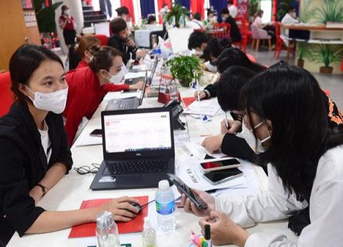 Tăng cường ứng dụng công nghệ thông tin vào tuyển sinh