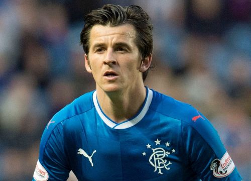 Joey Barton tạm thoát án tù vì vợ... nhớ nhầm?