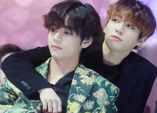 Jungkook và V (BTS) từng bị phũ công khai thời "còn phèn", fan không giận mà còn... vui?