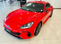 Cận cảnh Subaru BRZ 2022 gần 1,9 tỷ tại Việt Nam, "đấu" BMW Z4