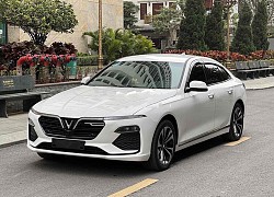 Chạy gần 1.500 km, VinFast Lux A2.0 rao bán với giá bất ngờ